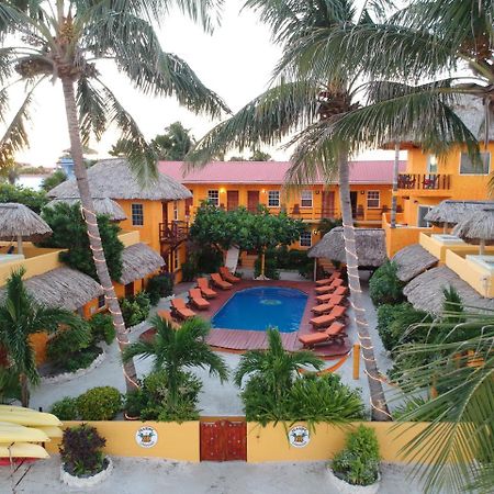 Seaside Cabanas Hotel Caye Corker Esterno foto