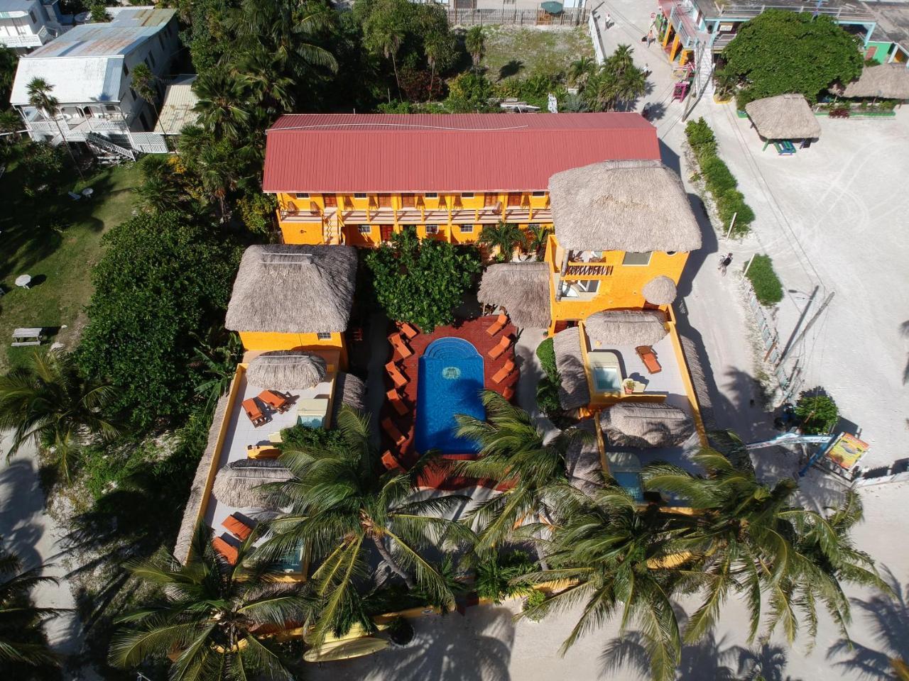 Seaside Cabanas Hotel Caye Corker Esterno foto