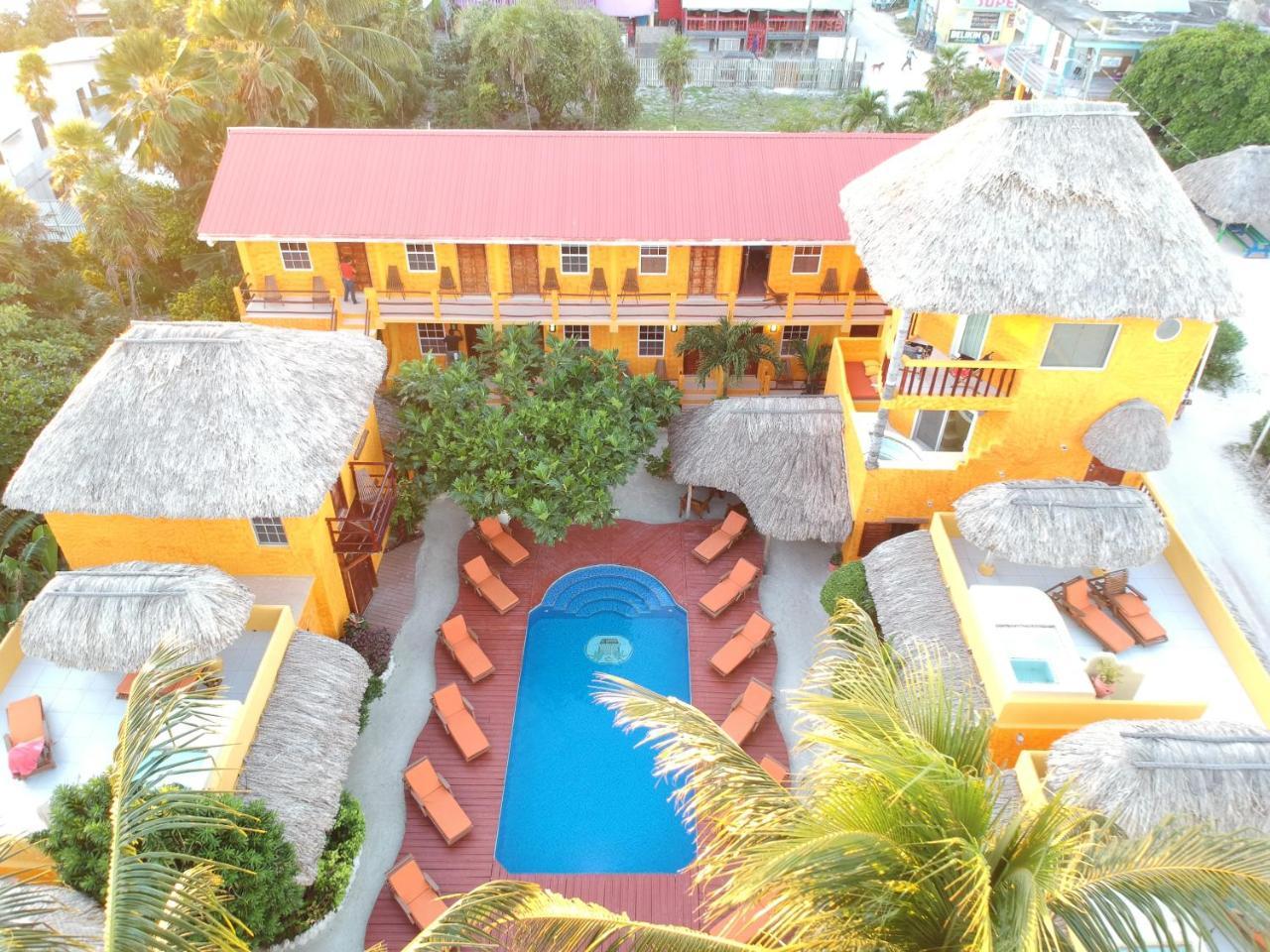 Seaside Cabanas Hotel Caye Corker Esterno foto