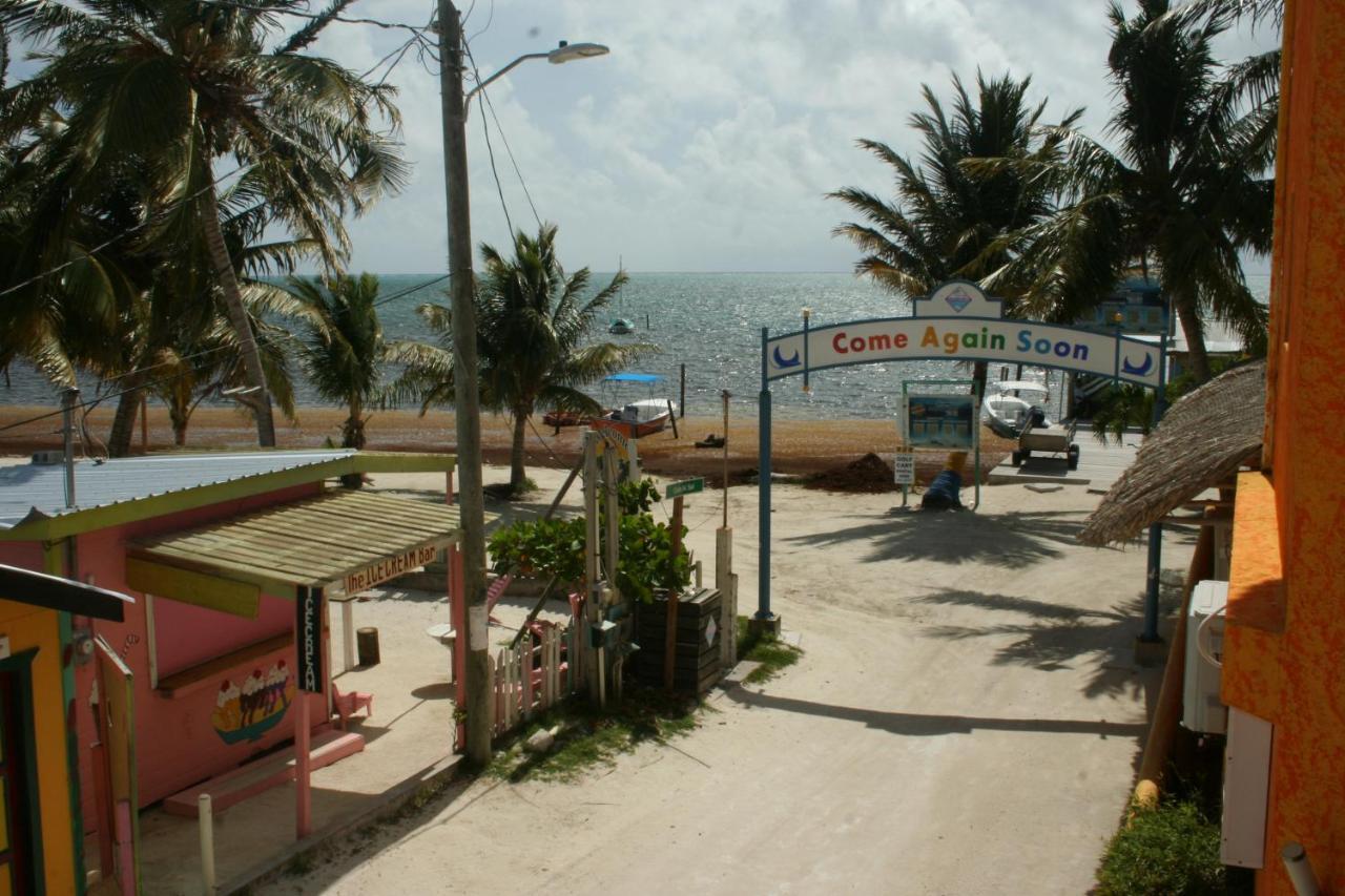 Seaside Cabanas Hotel Caye Corker Esterno foto